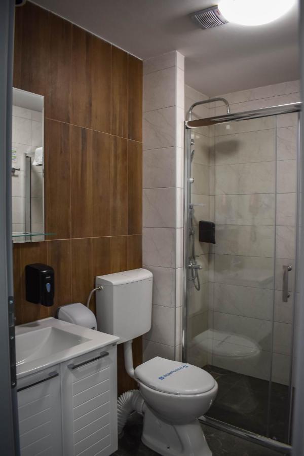 Hotel Dijana Pirot Exterior photo