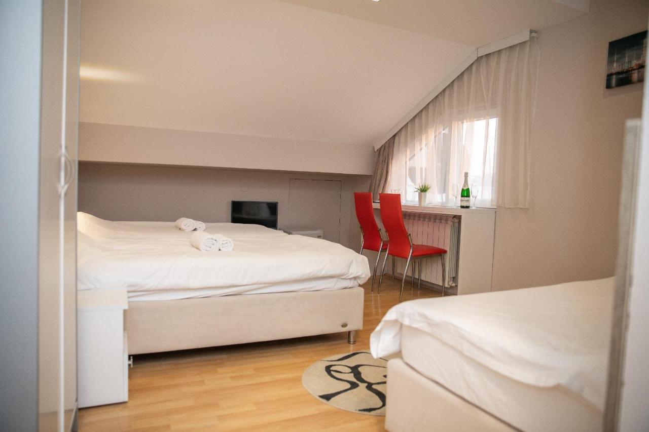 Hotel Dijana Pirot Exterior photo